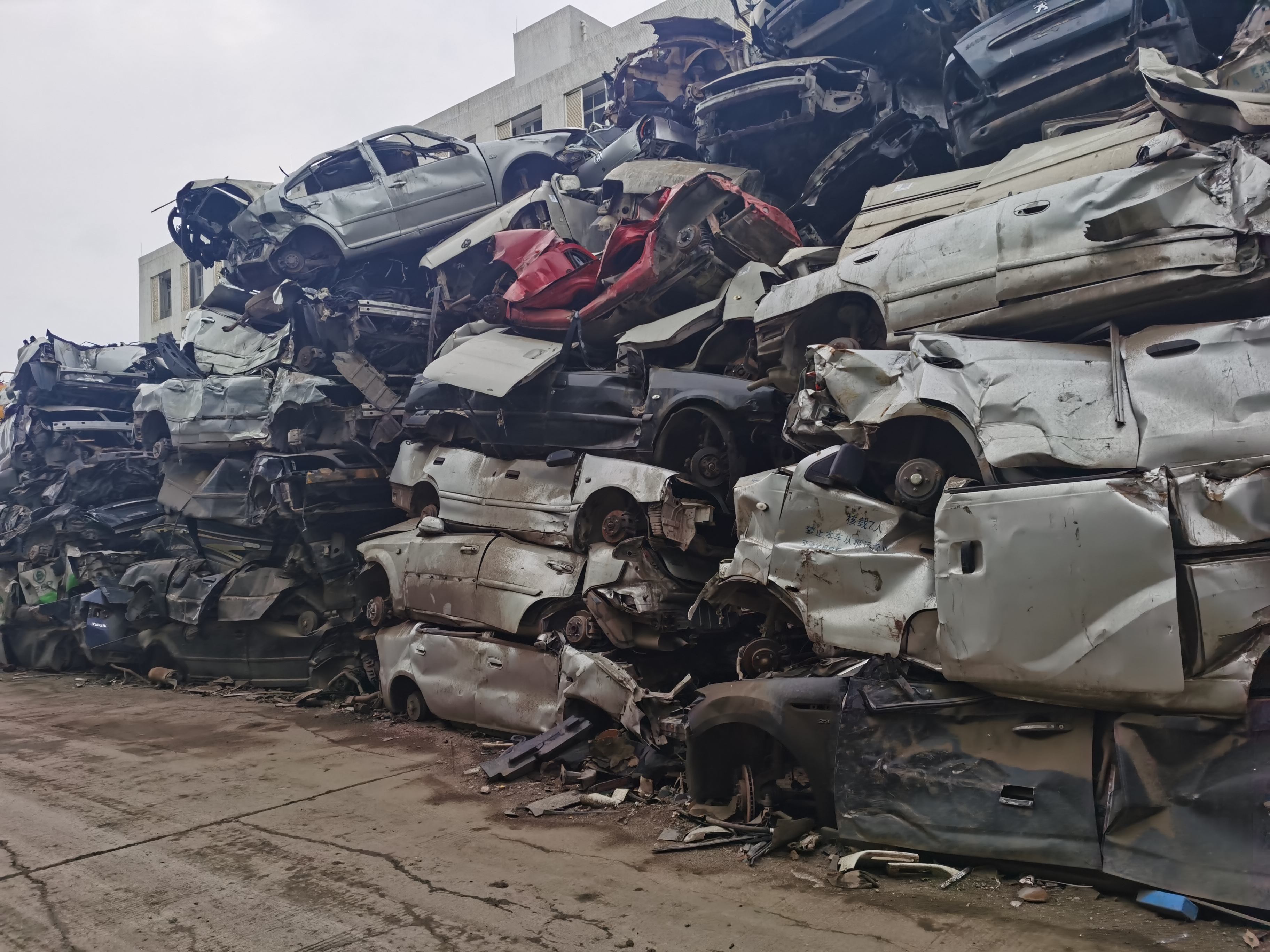  新能源汽車(chē)報(bào)廢之后的回收價(jià)值有哪些？